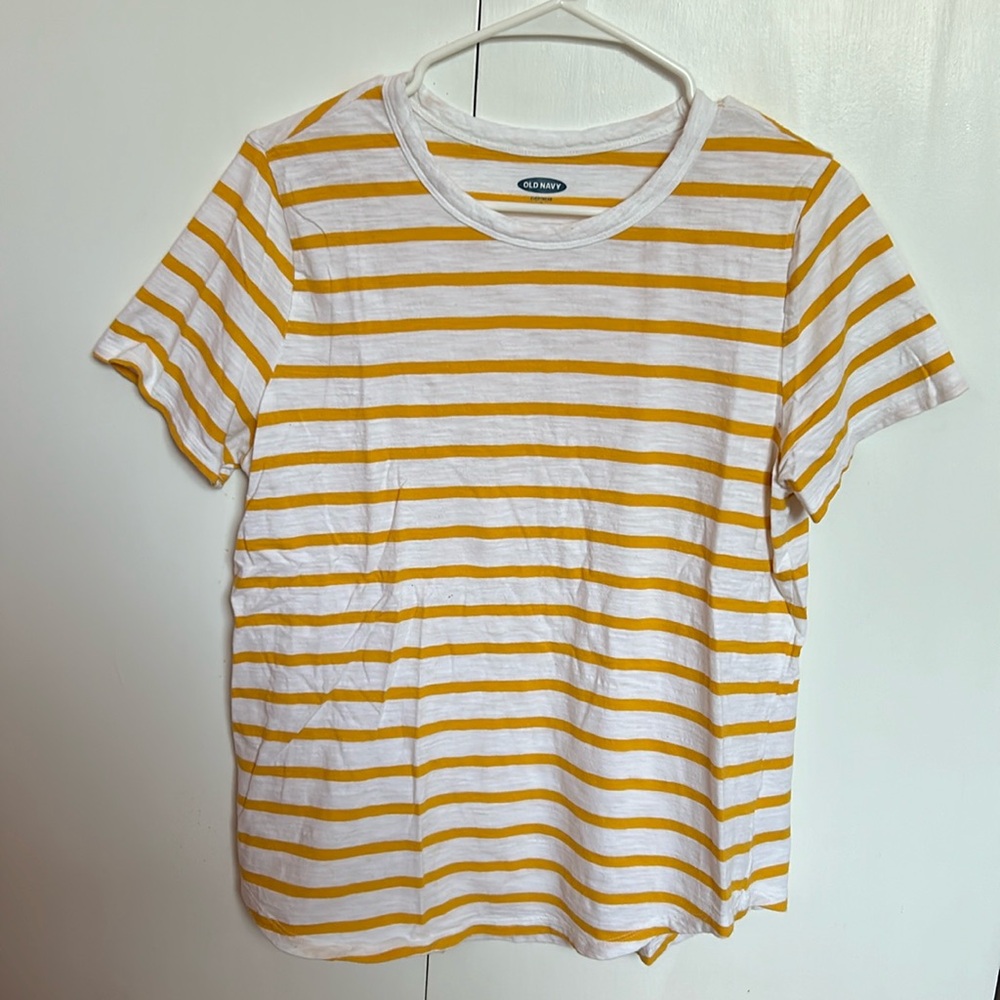Old Navy || Striped T-shirt